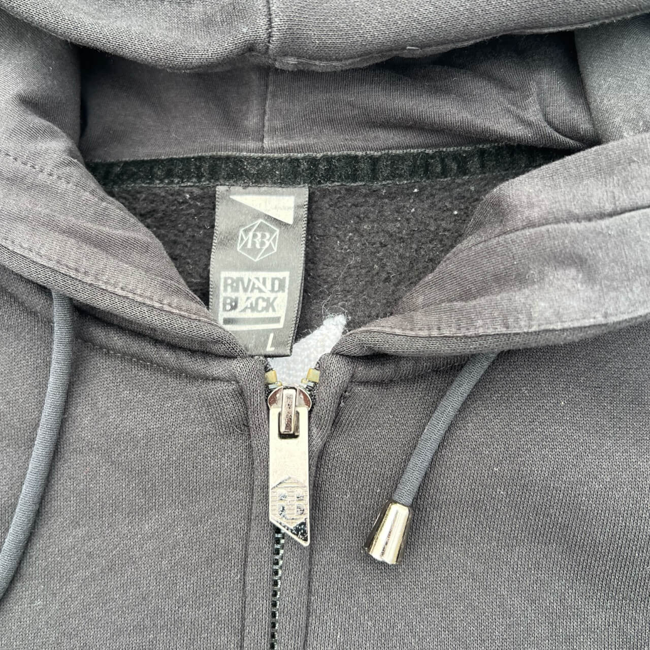 Rivaldi Zip